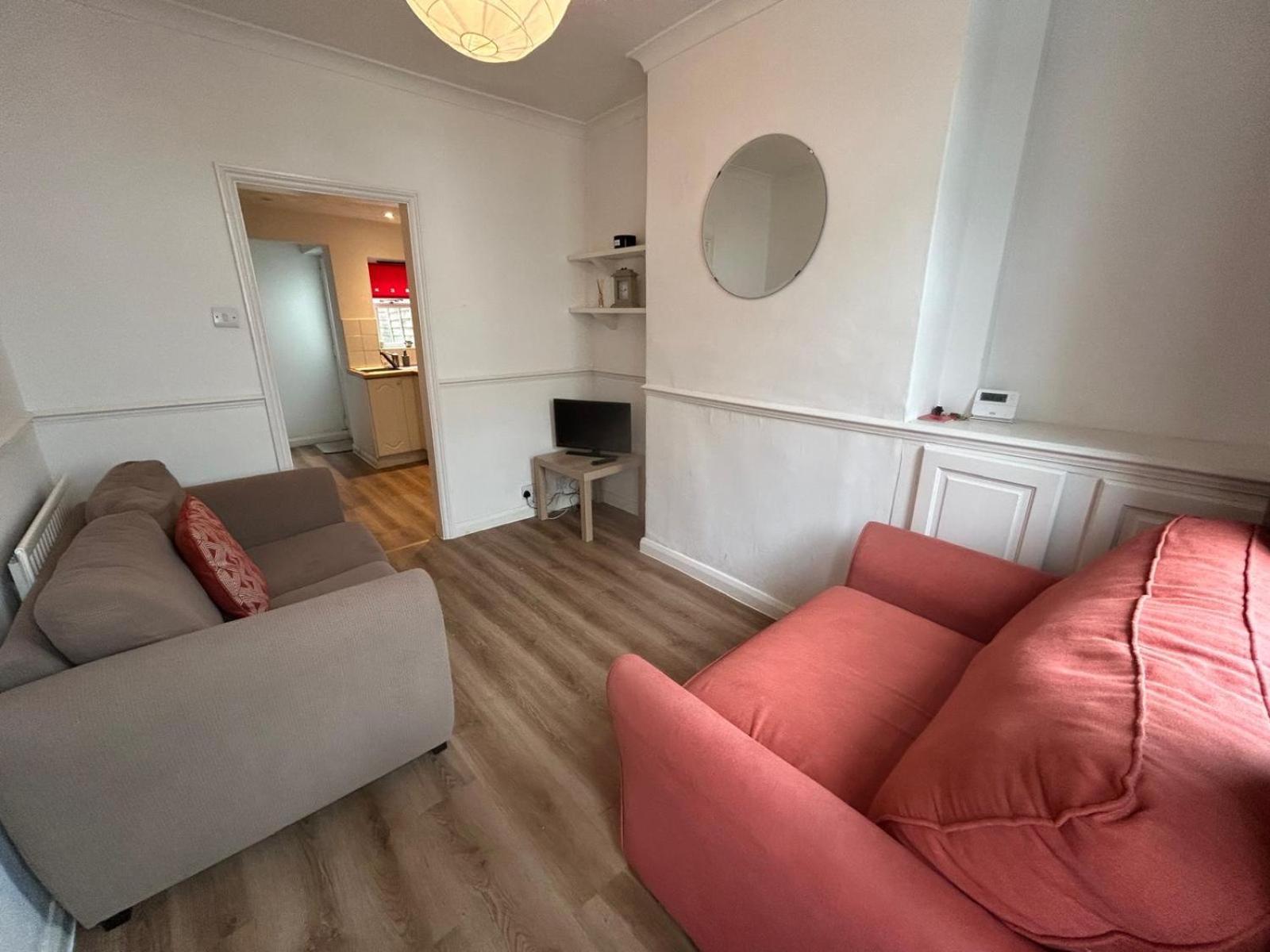 Central Cheltenham House - Sleeps 4/Pet Friendly Εξωτερικό φωτογραφία